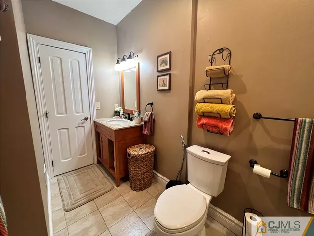 $1,450,000 | 7 Golden Pond Drive, East Brunswick, NJ 08850