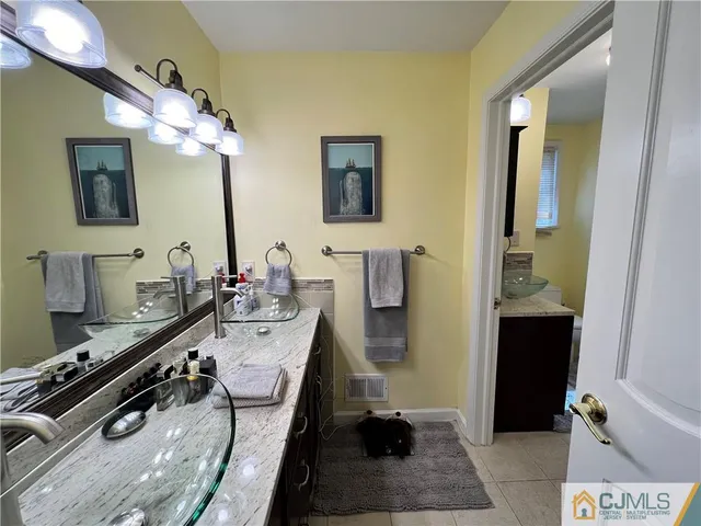 $1,450,000 | 7 Golden Pond Drive, East Brunswick, NJ 08850