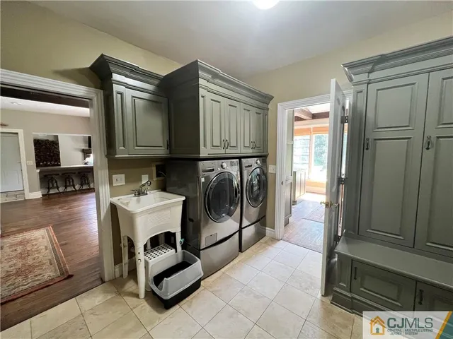 $1,450,000 | 7 Golden Pond Drive, East Brunswick, NJ 08850