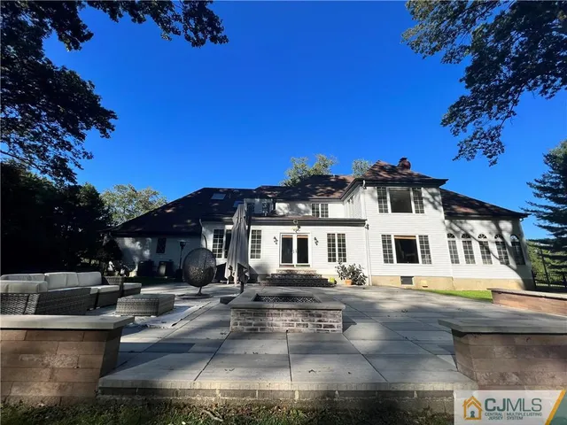 $1,450,000 | 7 Golden Pond Drive, East Brunswick, NJ 08850