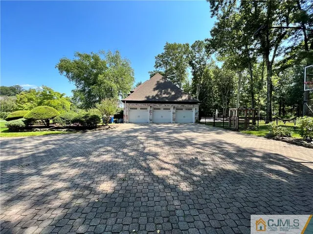 $1,450,000 | 7 Golden Pond Drive, East Brunswick, NJ 08850
