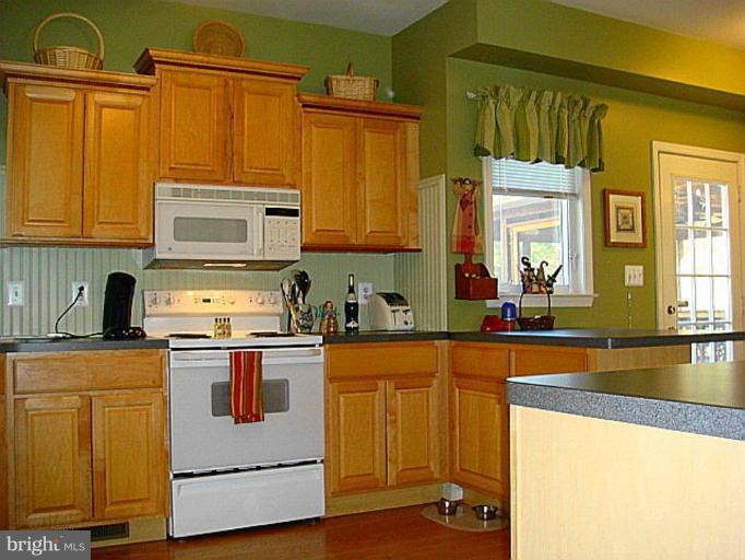 3670 Chaneyville Road Owings, MD 20736 - Photo 18 of 30 Kitchen