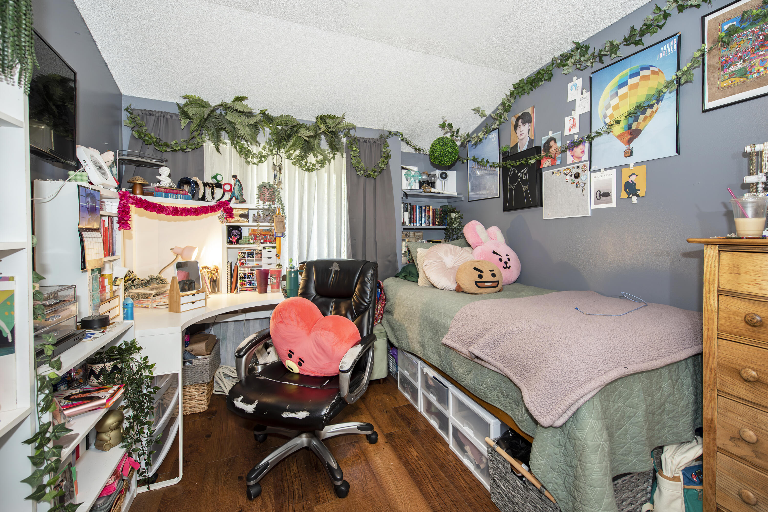 214 North R Street Lompoc, CA 93436 - Photo 10 of 15 a bedroom with a bed and a window