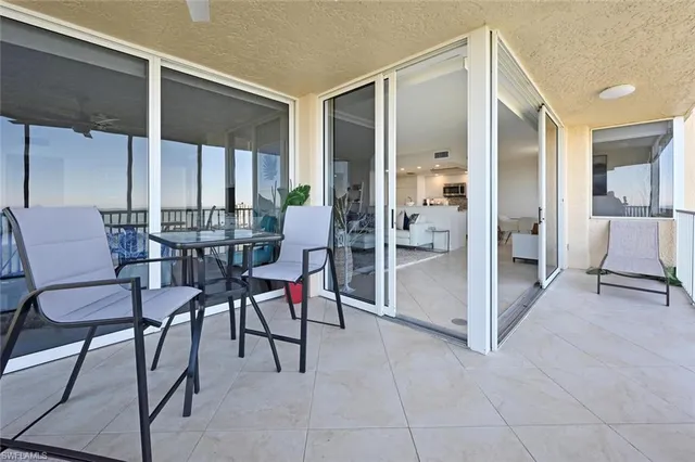 a view of a kitchen with washer and dryer