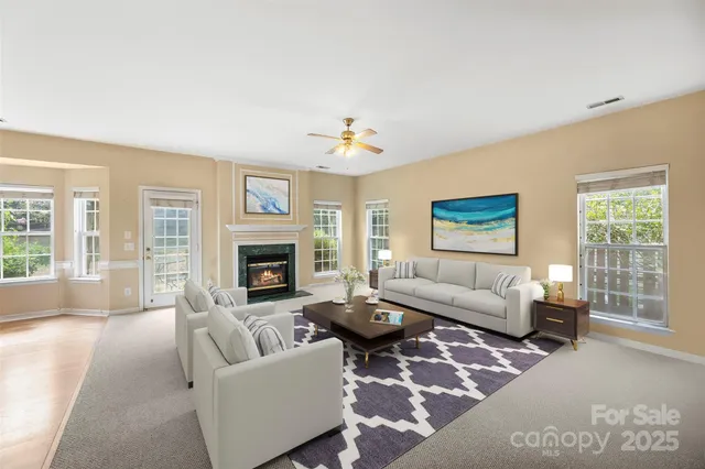 $600,000 | 17240 Georgian Hall Drive, Charlotte, NC 28277