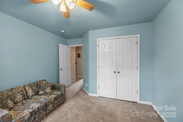 $600,000 | 17240 Georgian Hall Drive, Charlotte, NC 28277