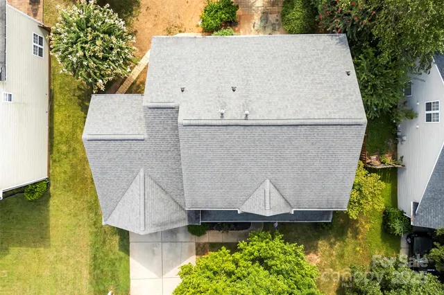 $600,000 | 17240 Georgian Hall Drive, Charlotte, NC 28277