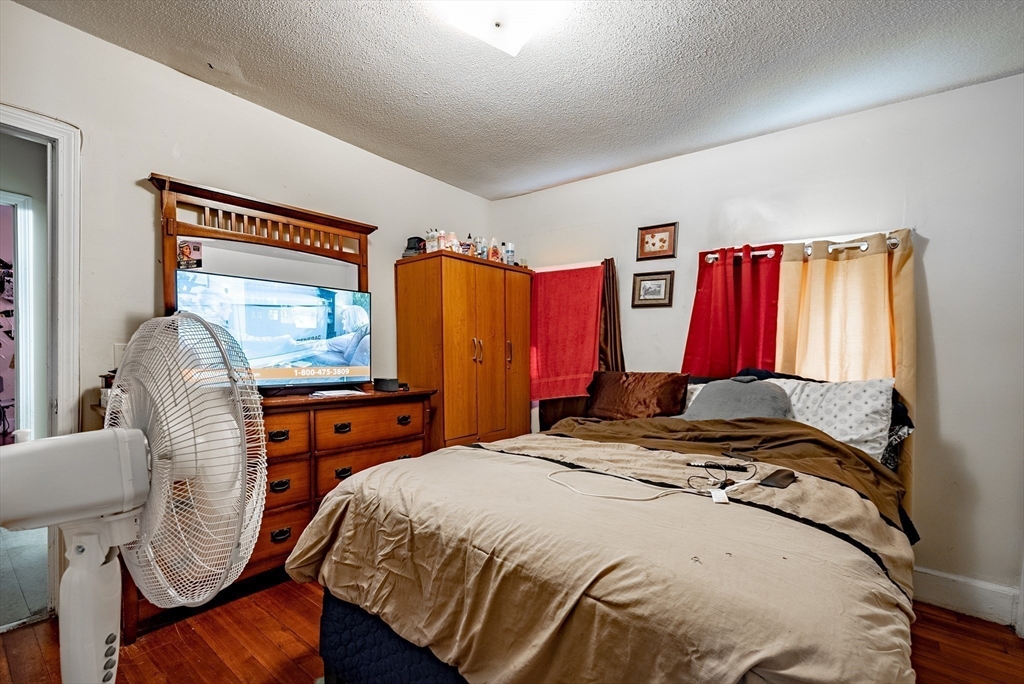 57-59 Leyfred Terrace Springfield, MA 01108 - Photo 8 of 19 Gallery Image 8