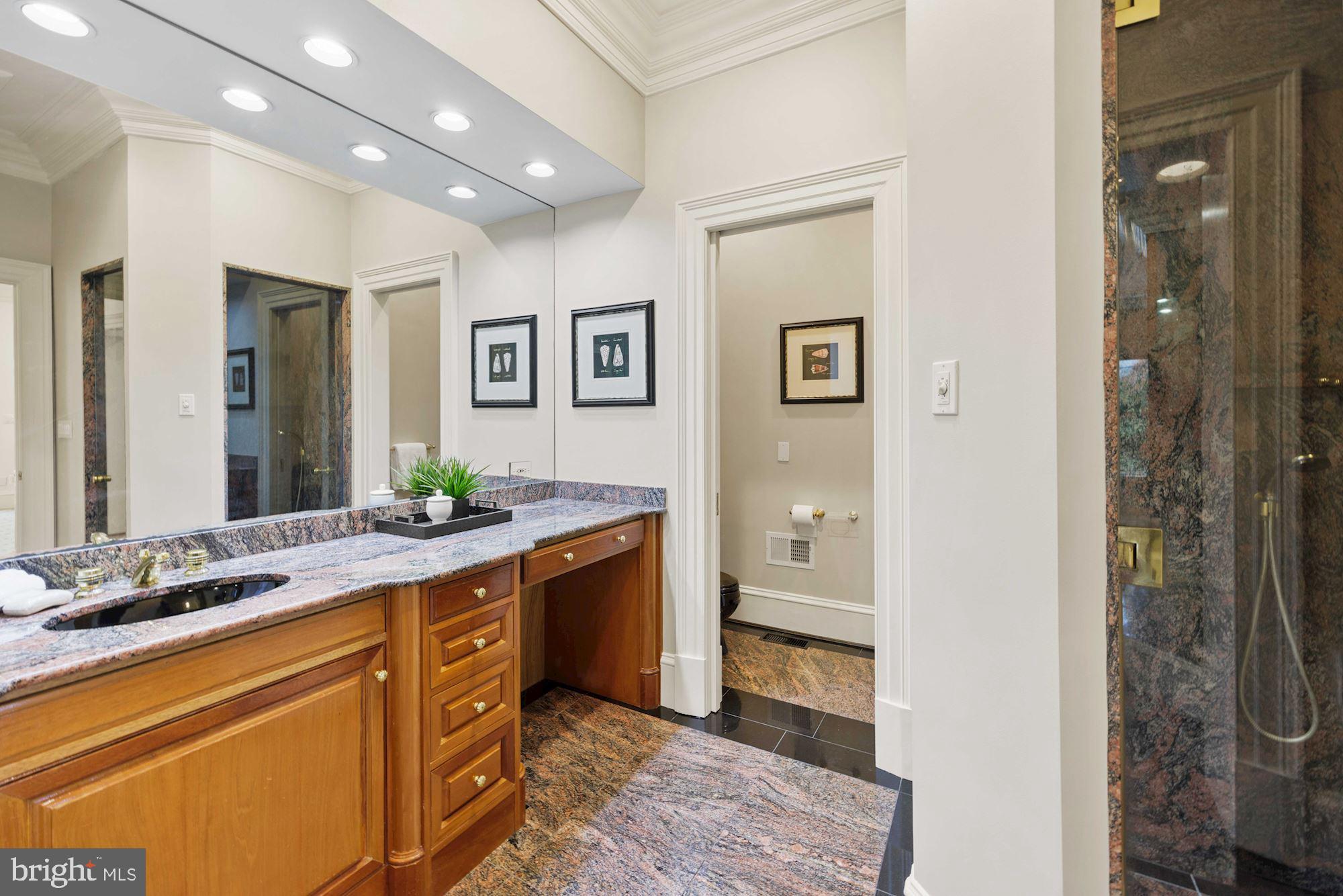 7118 Arrowood Road Bethesda, MD 20817 - Photo 29 of 59 Main Level Bathroom