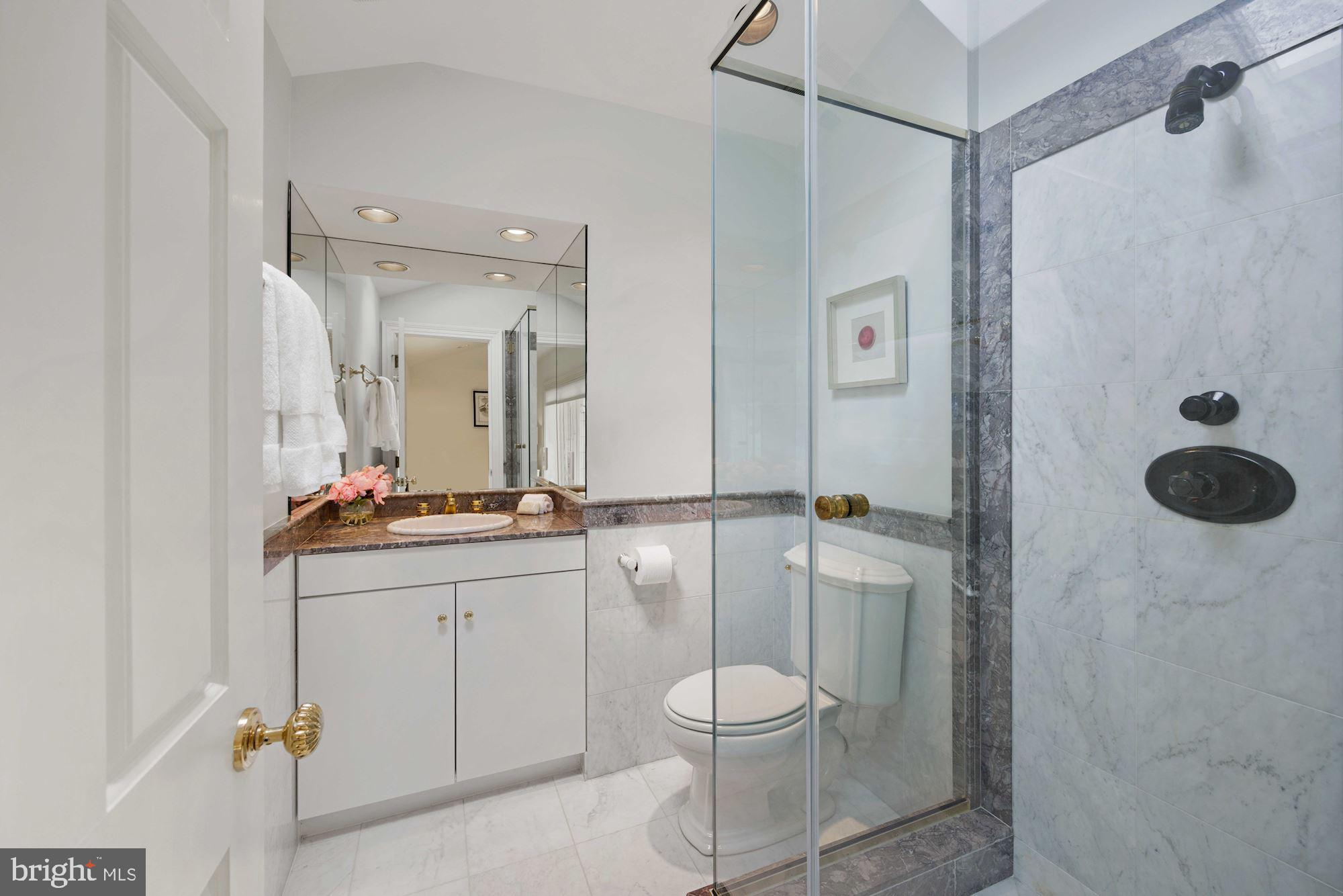 7118 Arrowood Road Bethesda, MD 20817 - Photo 43 of 59 En-Suite Bathroom