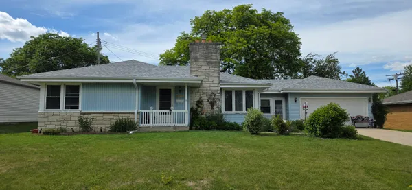 $275,000 | 8914 West Stuth Avenue, West Allis, WI 53227