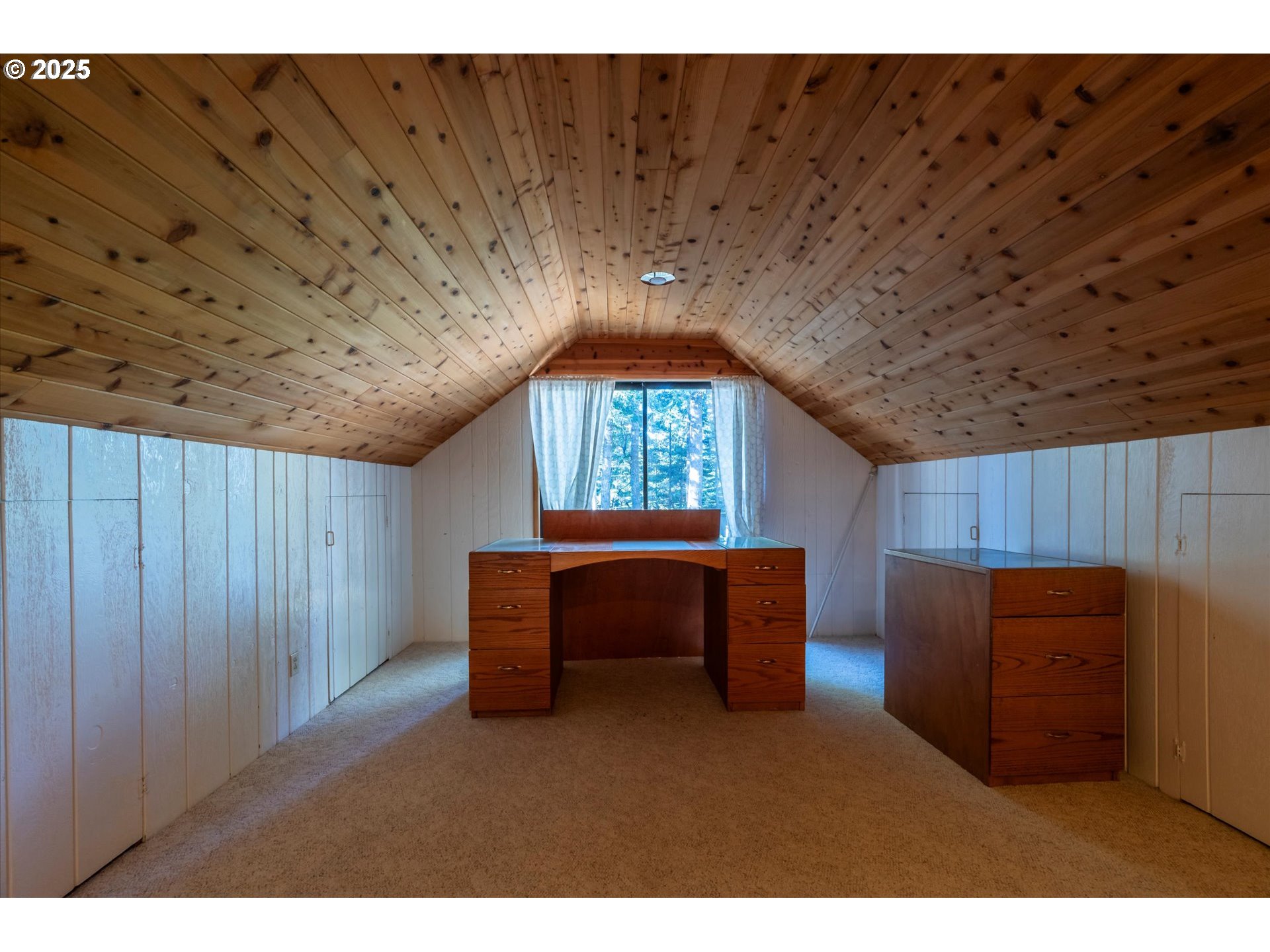 54177 Morrison Road Bandon, OR 97411 - Photo 23 of 47 a view of workspace with furniture and window
