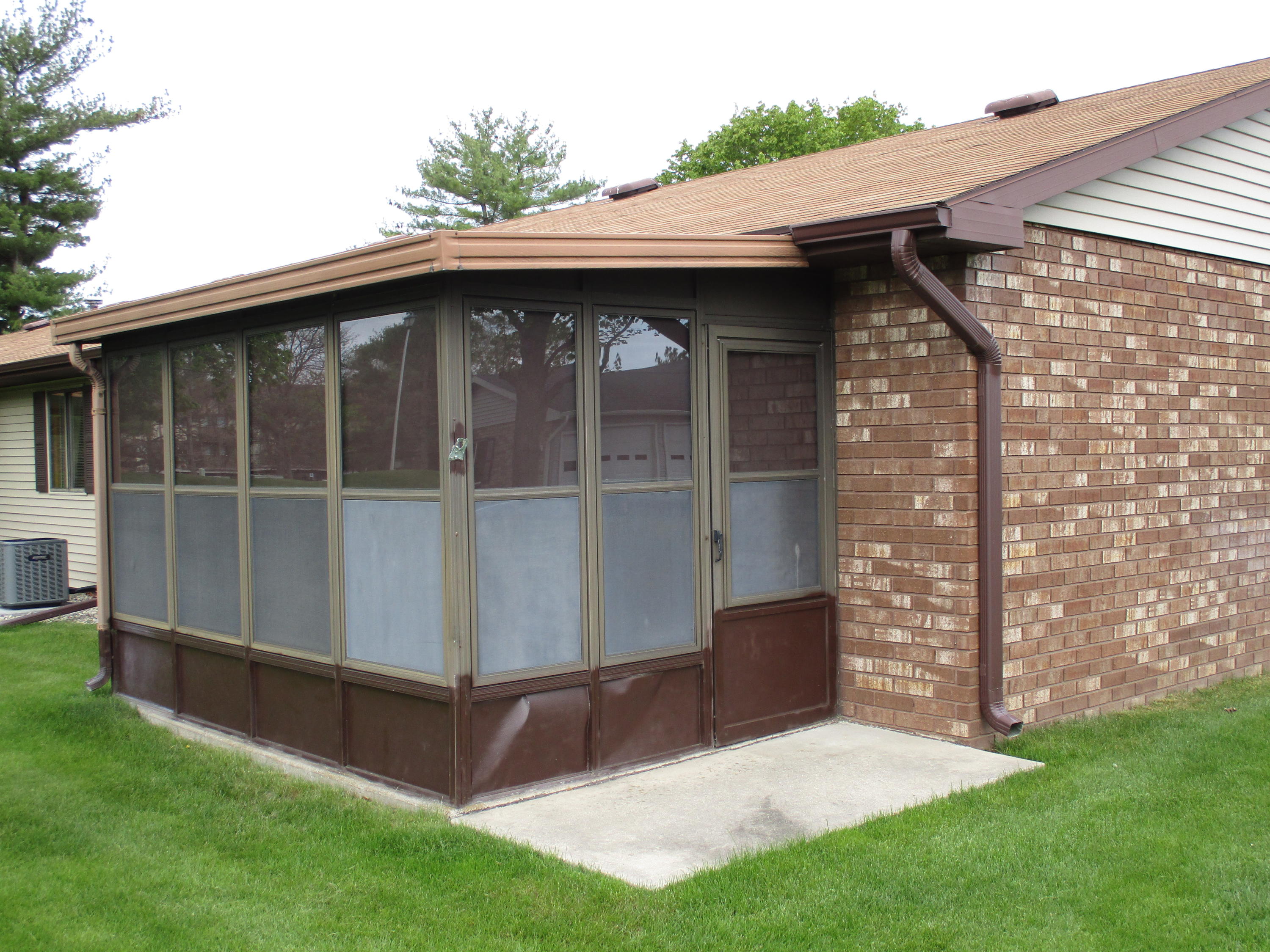 5166 Green Meadow Road, Unit 40 Kalamazoo, MI 49009 - Photo 2 of 19 IMG_0120