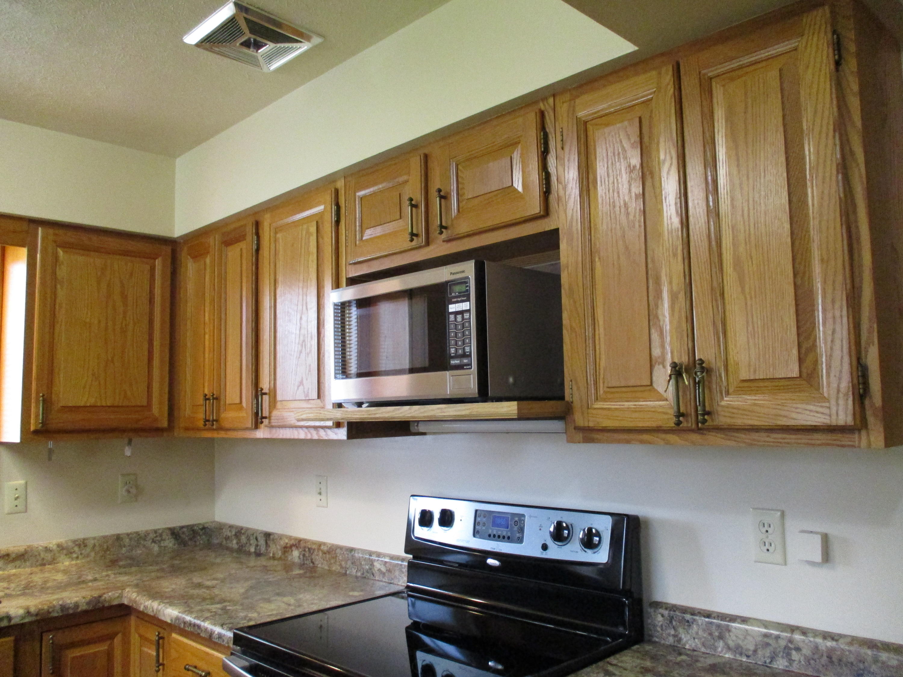 5166 Green Meadow Road, Unit 40 Kalamazoo, MI 49009 - Photo 10 of 19 IMG_0139