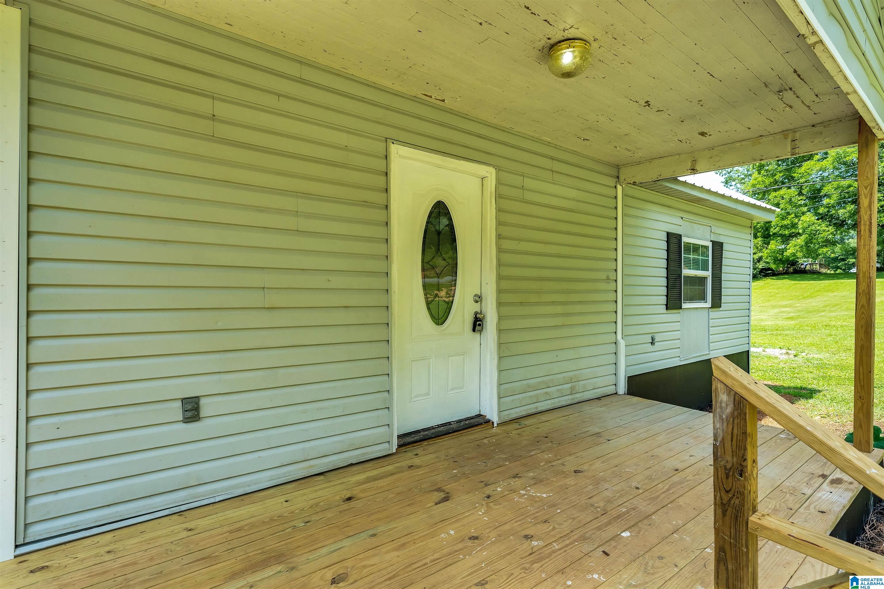 435 Southview Road Sylacauga, AL 35150 - Photo 8 of 30