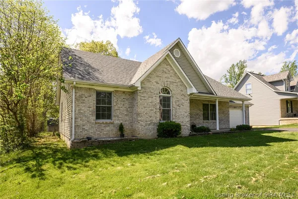 $280,000 | 575 O Bannon Avenue, Corydon, IN 47112