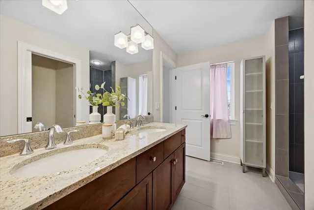 $779,000 | 355 West 1st Street, Elmhurst, IL 60126