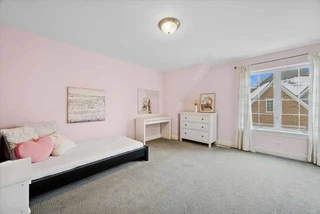 $779,000 | 355 West 1st Street, Elmhurst, IL 60126