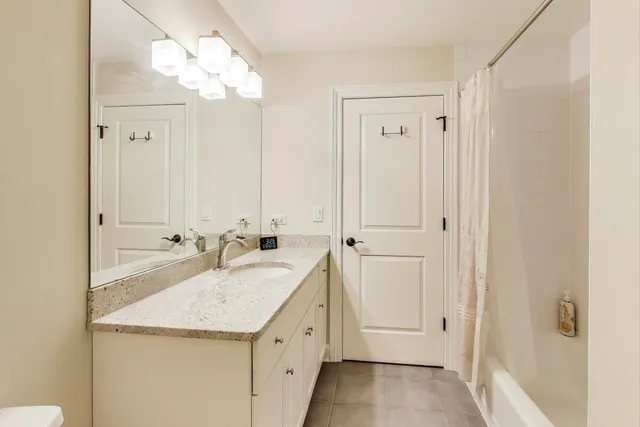 $779,000 | 355 West 1st Street, Elmhurst, IL 60126