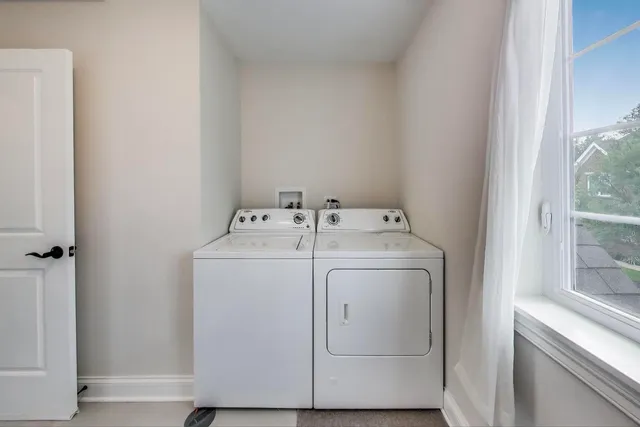 $779,000 | 355 West 1st Street, Elmhurst, IL 60126