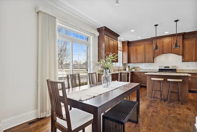 $779,000 | 355 West 1st Street, Elmhurst, IL 60126