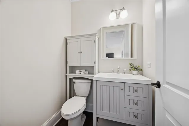 $779,000 | 355 West 1st Street, Elmhurst, IL 60126