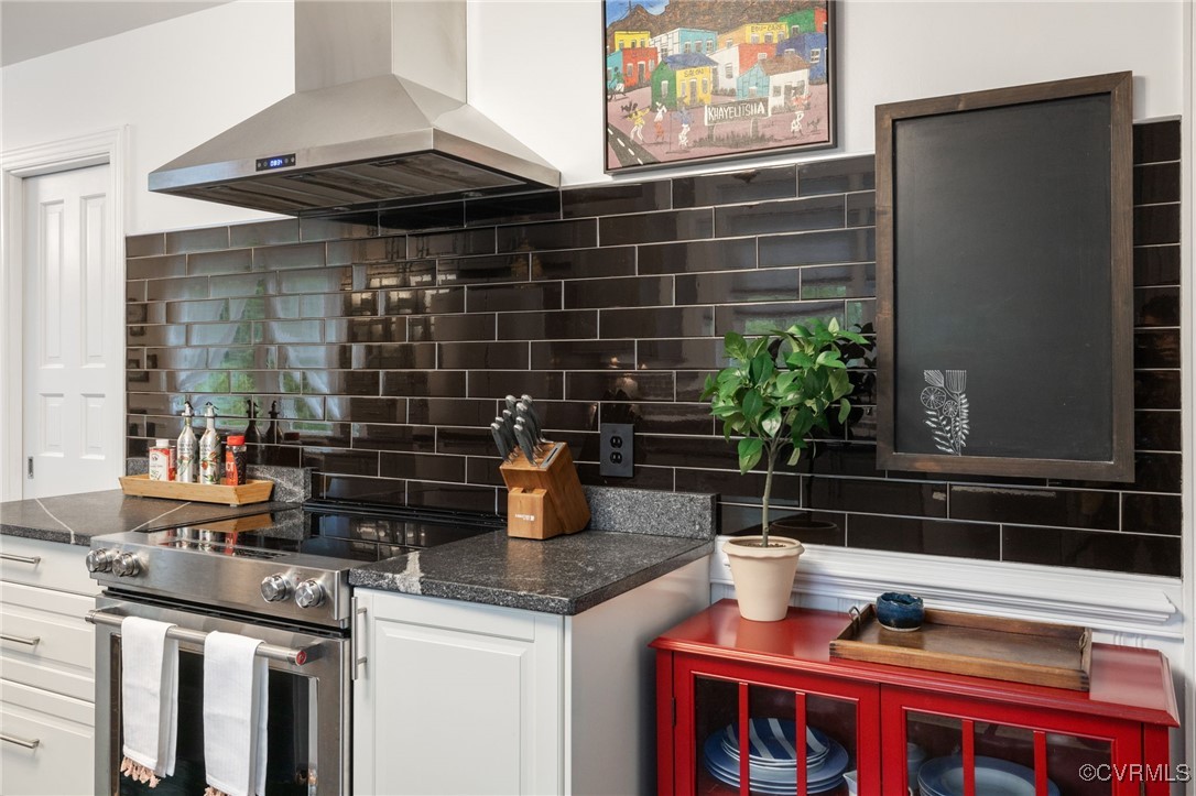 4 Westwick Road Henrico, VA 23238 - Photo 13 of 45 Granite, tile backsplash, glass cooktop