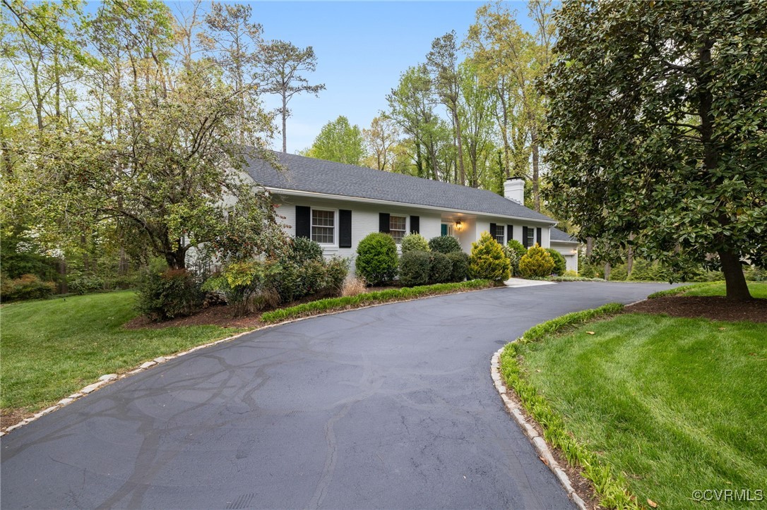 4 Westwick Road Henrico, VA 23238 - Photo 2 of 45 Front of home, driveway