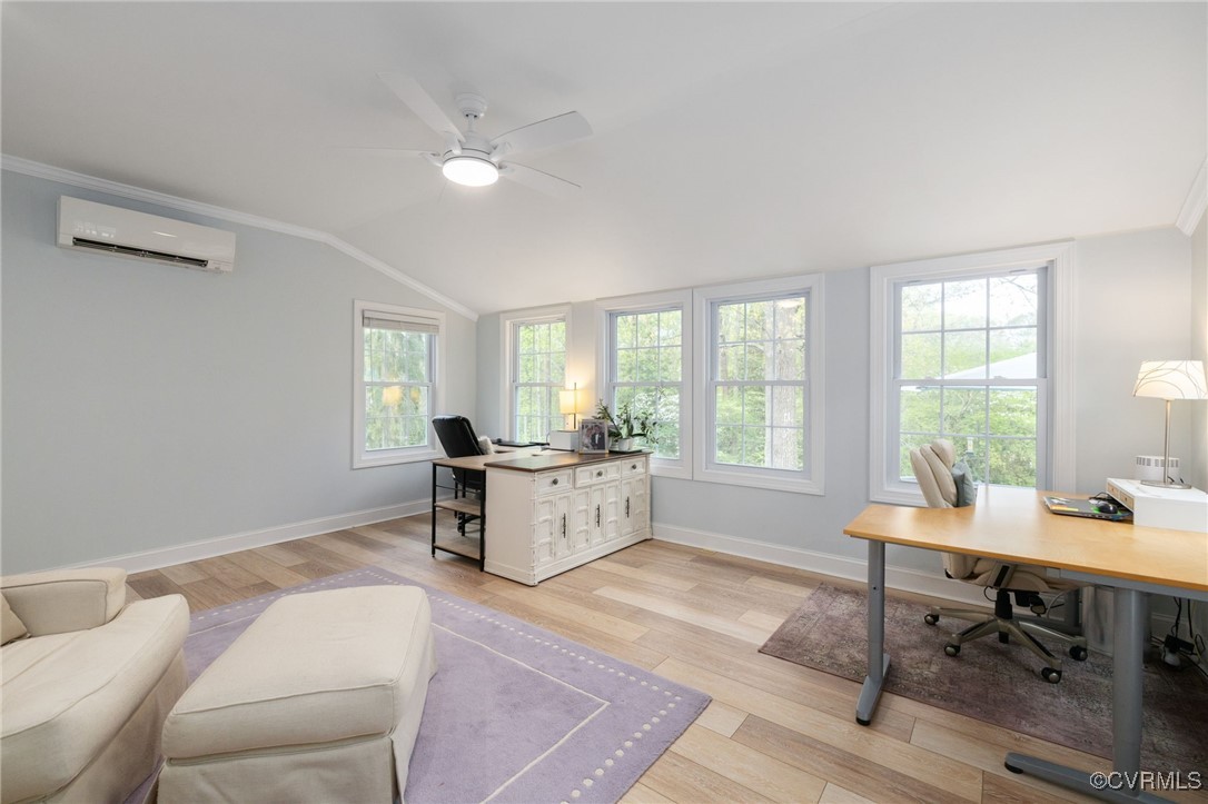4 Westwick Road Henrico, VA 23238 - Photo 28 of 45 Florida room with loads of light, ceiling fan with