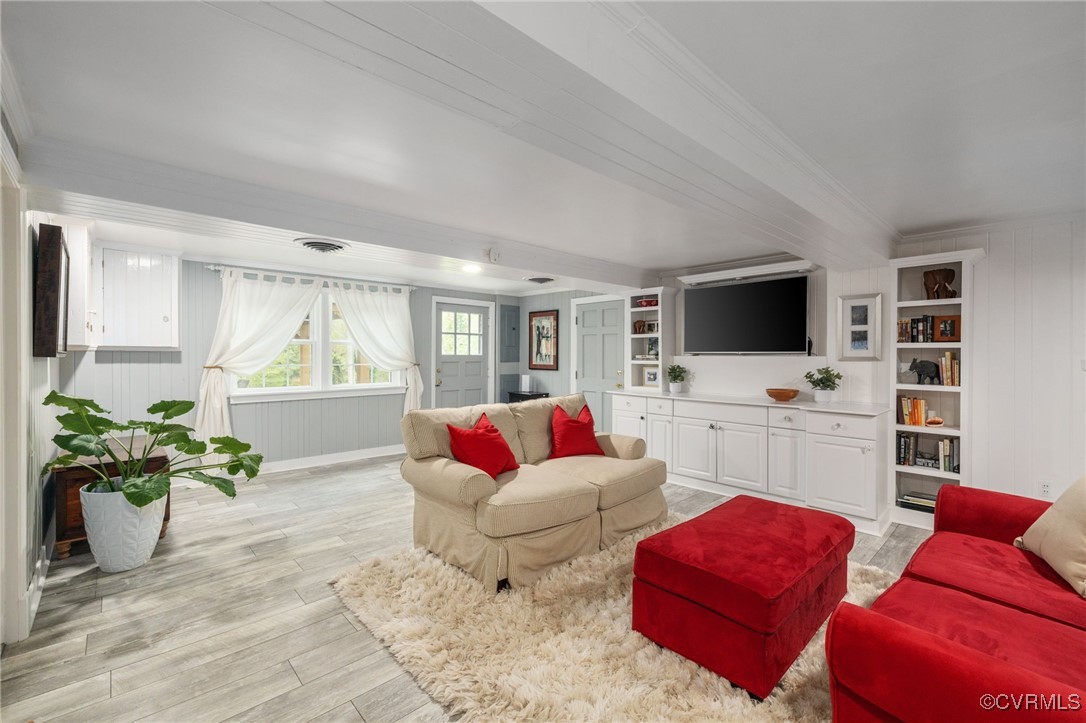 4 Westwick Road Henrico, VA 23238 - Photo 30 of 45 Walk out basement with load of light, hardwood, bu