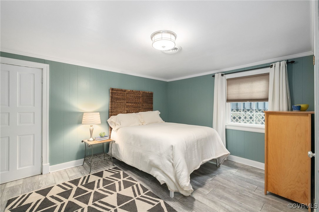 4 Westwick Road Henrico, VA 23238 - Photo 35 of 45 Hardwood, closet, window