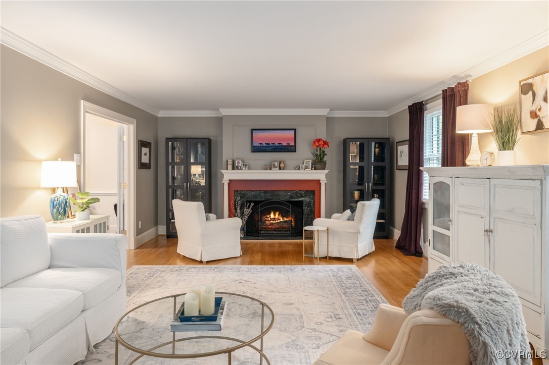 4 Westwick Road Henrico, VA 23238 - Photo 6 of 45 Hardwood, crown, fireplace