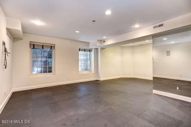 34 Hendrie Avenue Riverside, CT 06878 - Photo 22 of 28 an empty room with windows