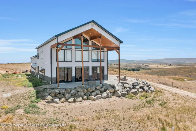 $850,000 | 3025 Doe Run Drive, Craig, CO 81625