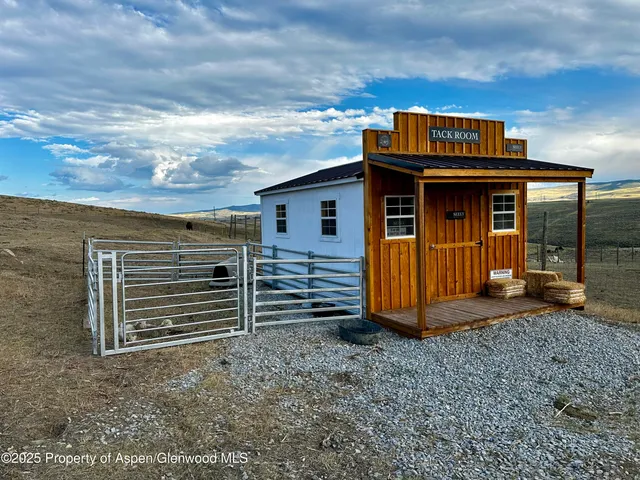 $850,000 | 3025 Doe Run Drive, Craig, CO 81625