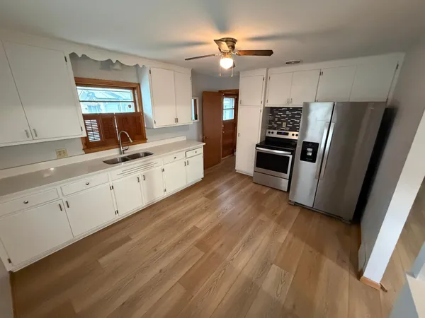 $2,490 | 2702 West 66th Street, Richfield, MN 55423