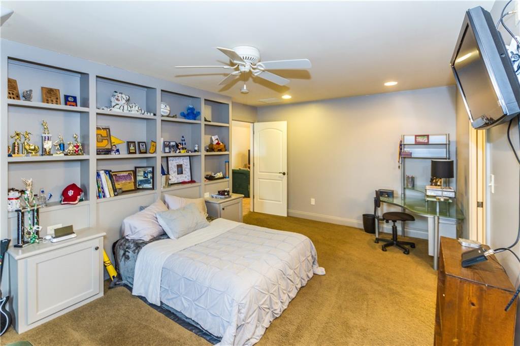 10815 Towne Road Carmel, IN 46032 - Photo 17 of 24 Gallery Image 17