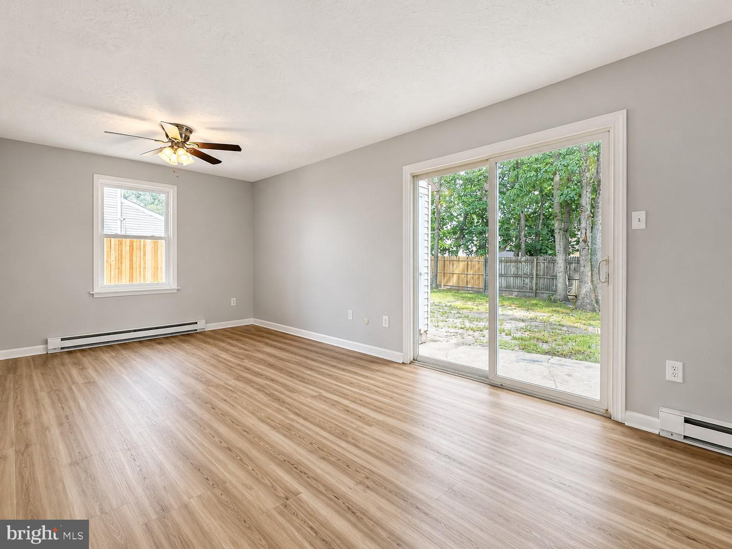 63 Berkshire Road Sicklerville, NJ 08081 - Photo 2 of 5
