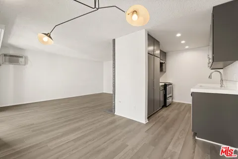 $2,295 | 1457 Butler Avenue, Unit 2, Los Angeles, CA 90025