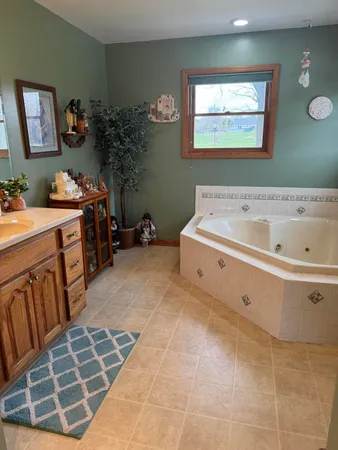 $779,900 | W360S10139 Markham Road, Eagle, WI 53119