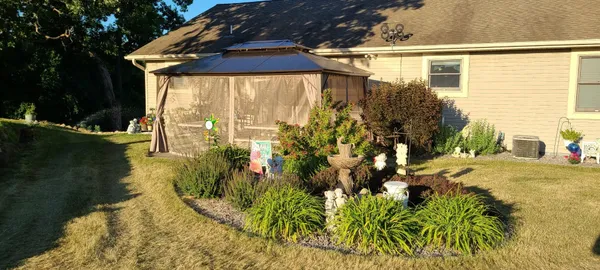 $779,900 | W360S10139 Markham Road, Eagle, WI 53119