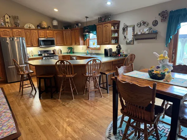 $779,900 | W360S10139 Markham Road, Eagle, WI 53119