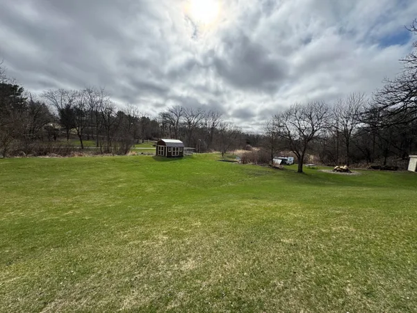 $779,900 | W360S10139 Markham Road, Eagle, WI 53119