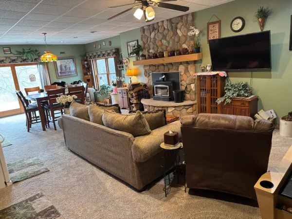$779,900 | W360S10139 Markham Road, Eagle, WI 53119