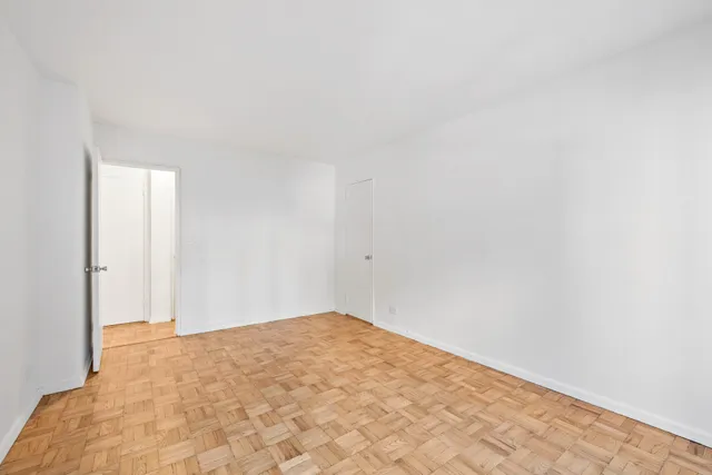 $648,000 | 155 East 34th Street, Unit 6A | Murray Hill