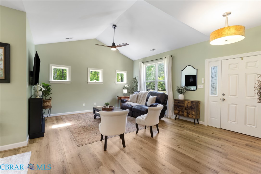 11511 Deep Point Lane Gloucester, VA 23061 - Photo 10 of 48