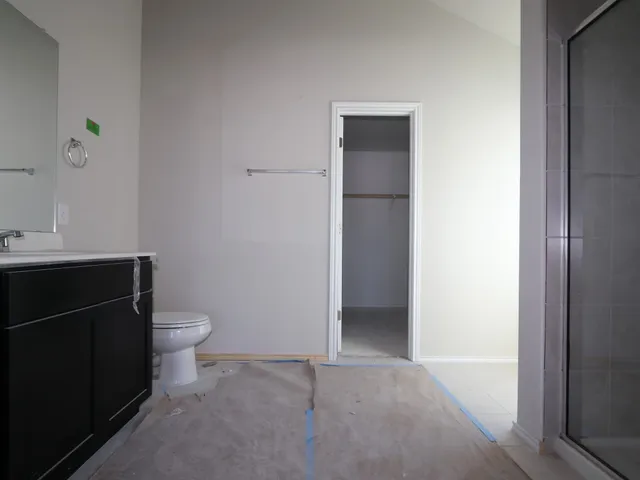 a bathroom with a toilet