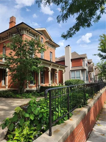 $609,000 | 1070 Washington Street, Kansas City, MO 64105