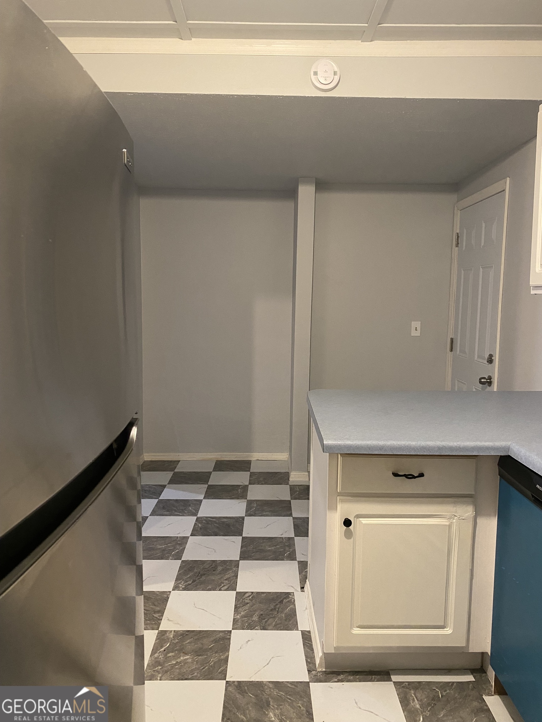 342 Phillips Circle Royston, GA 30662 - Photo 8 of 23 a view of a storage & utility room in a kitchen