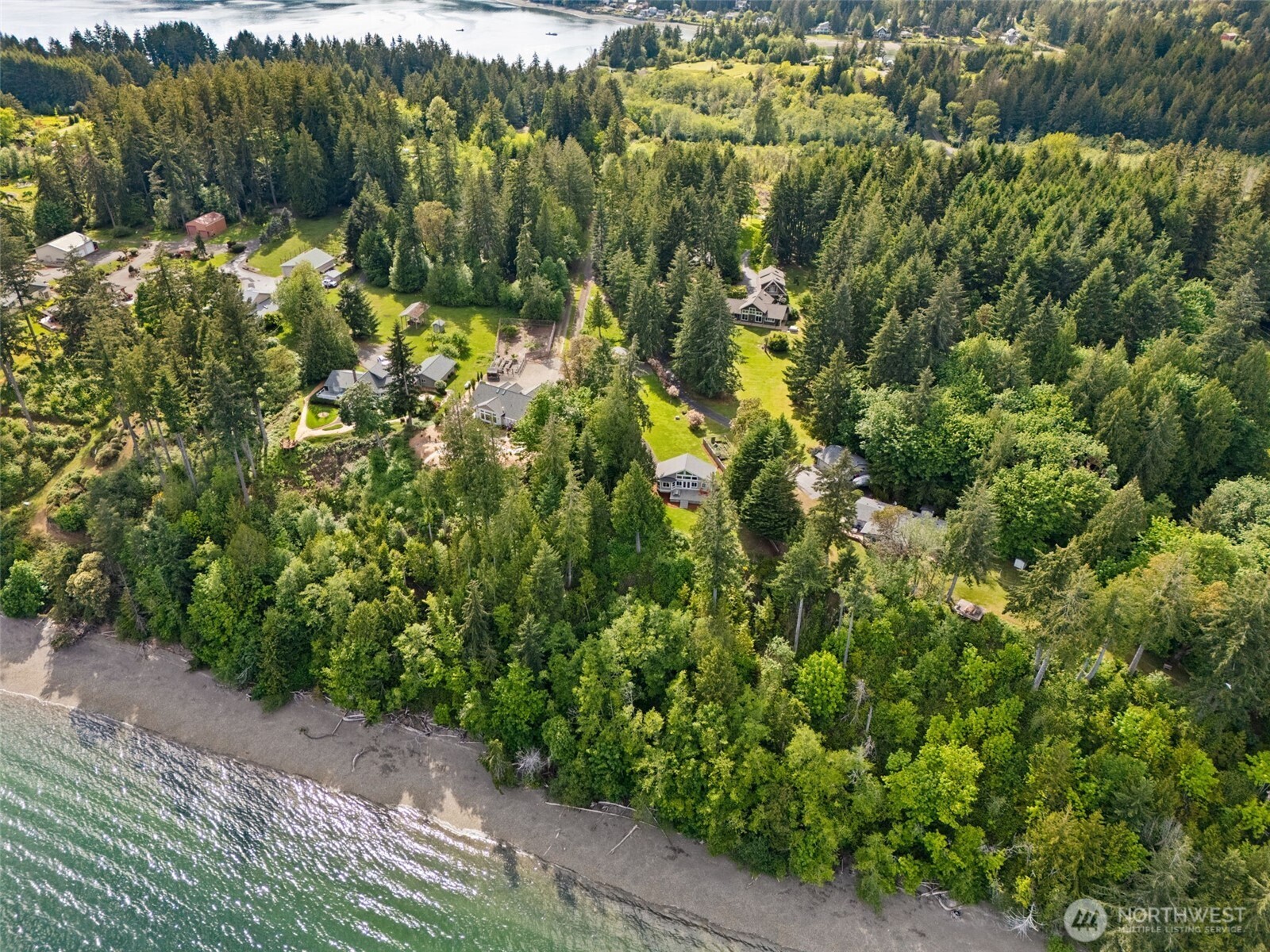 211 East Vineyard Crest Road Grapeview, WA 98546 - Photo 9 of 40